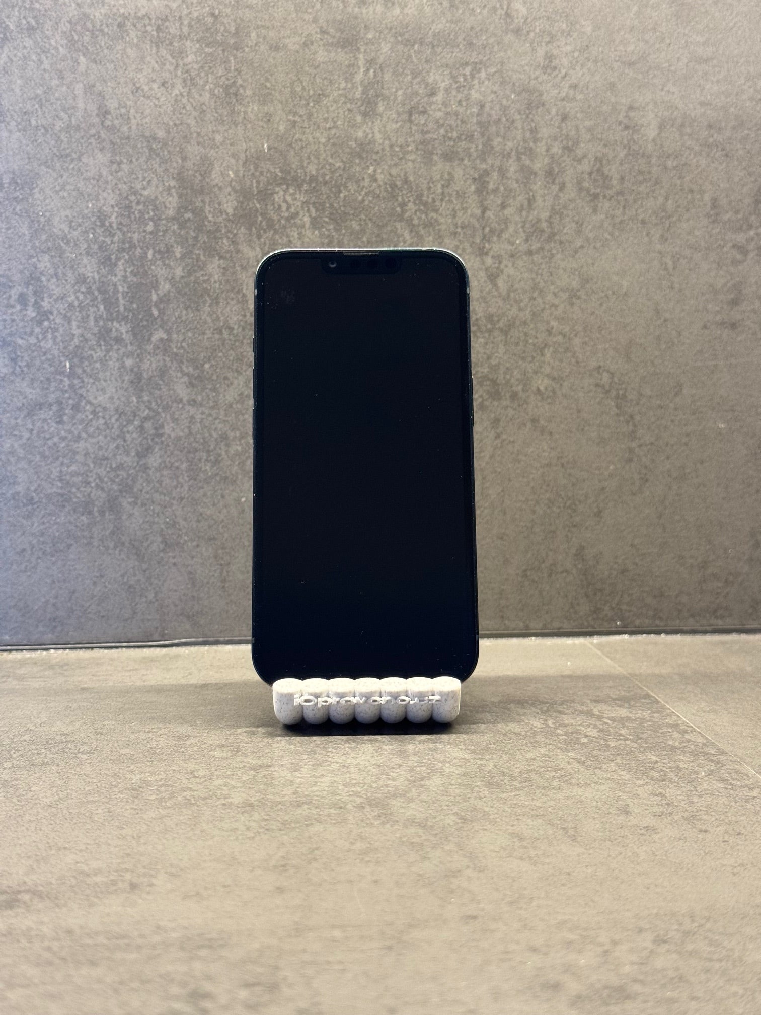 iPhone 13 128GB Temně inkoustová Výborný stav, konkrétní kus 5482, fotka 2 z 8