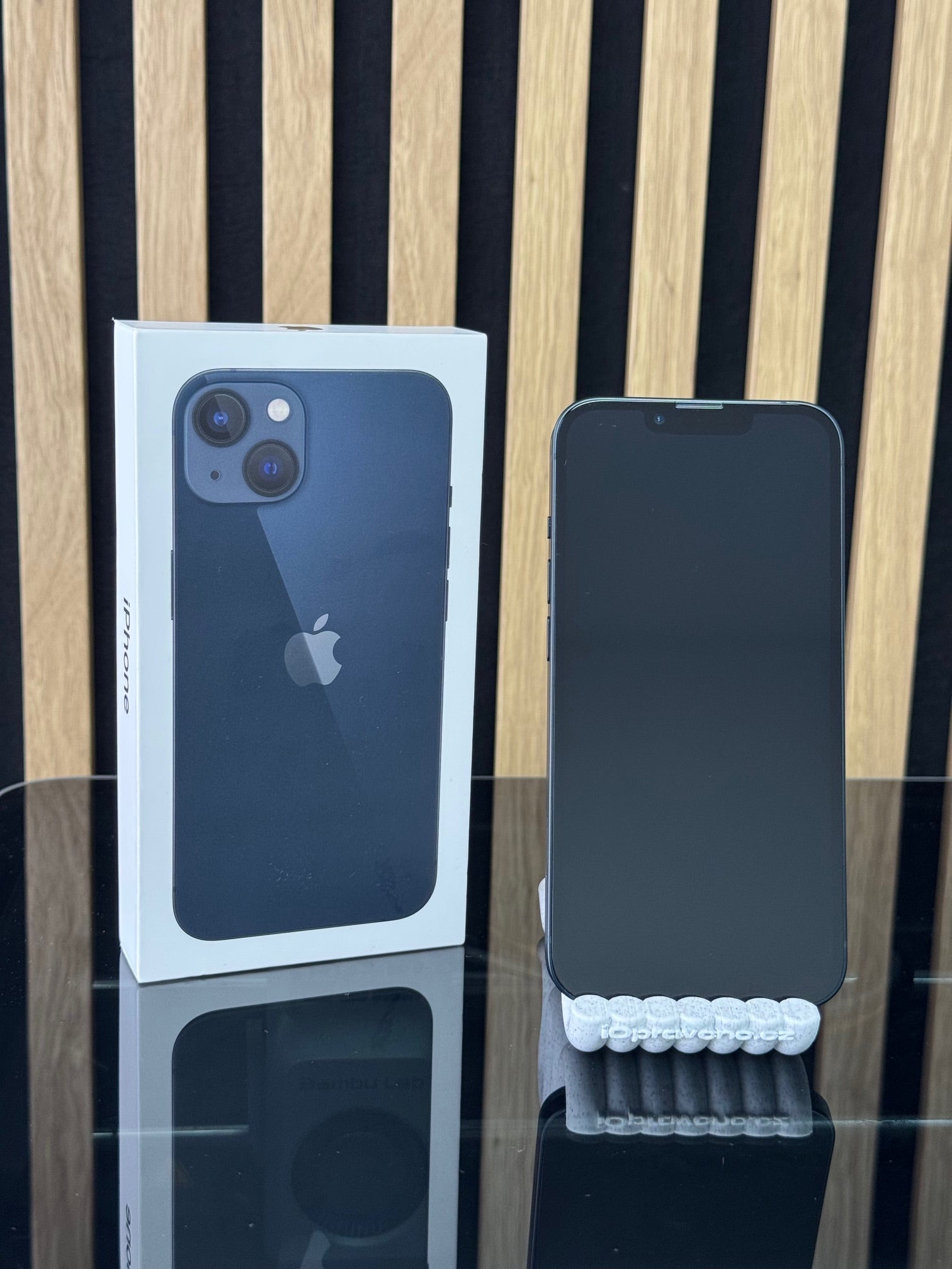 iPhone 13 128GB Jako nový, konkrétní kus 4917, fotka 1 z 10